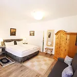 Πανδοχείο Garni 